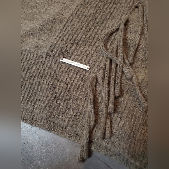 NWOT Adrienne Vittadini greyish tan sweater. Fringe. Size L. Boho. - Picture 5 of 12